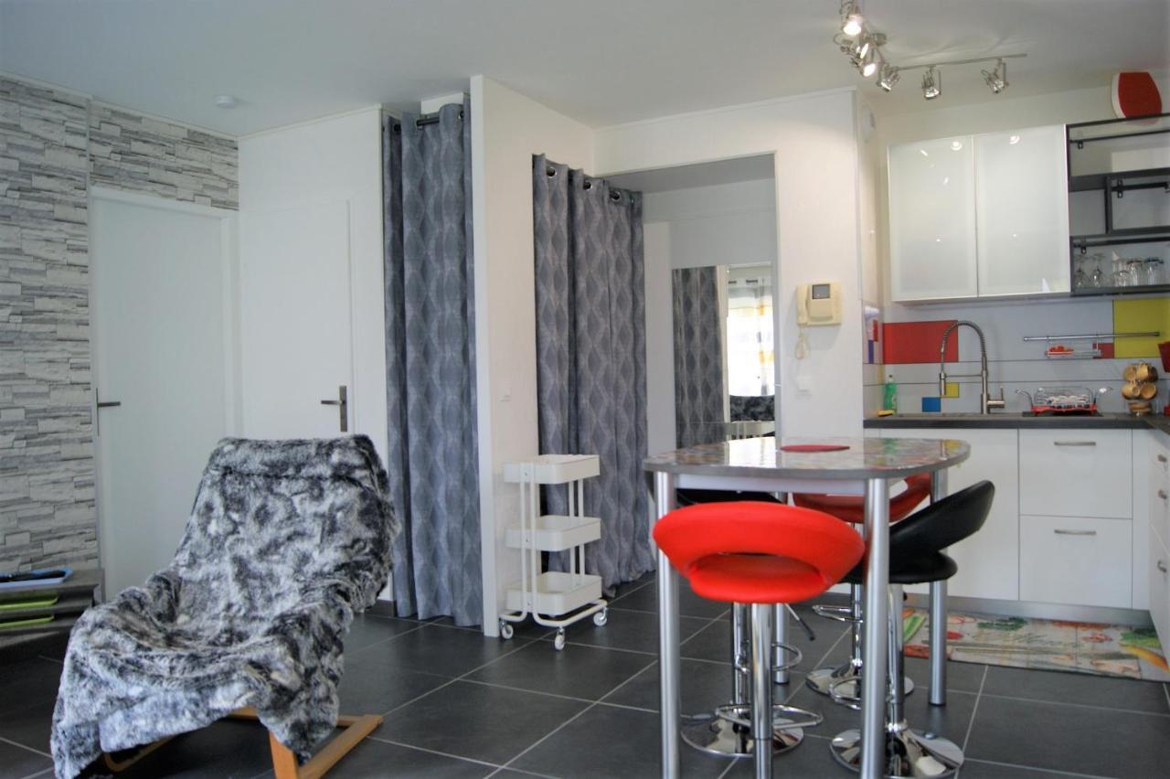 Ferienwohnung Victoria-T2-41M2-Balcon, Wifi, Linge, Produits, Menage Inclus Reims Exterior foto
