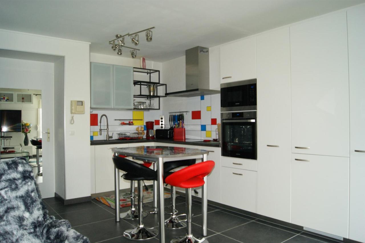 Ferienwohnung Victoria-T2-41M2-Balcon, Wifi, Linge, Produits, Menage Inclus Reims Exterior foto