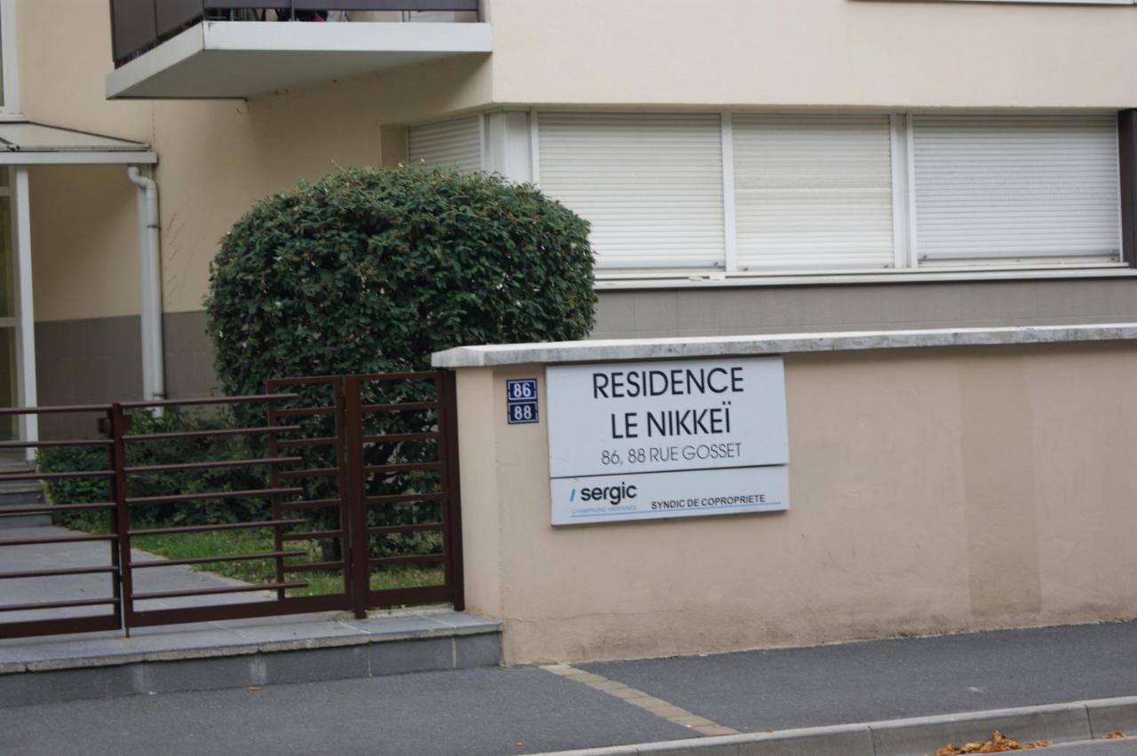 Ferienwohnung Victoria-T2-41M2-Balcon, Wifi, Linge, Produits, Menage Inclus Reims Exterior foto