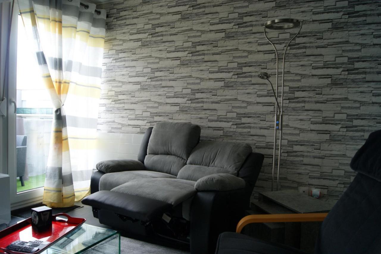 Ferienwohnung Victoria-T2-41M2-Balcon, Wifi, Linge, Produits, Menage Inclus Reims Exterior foto